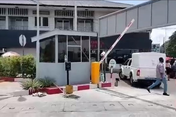 Congo parking system pay at exit Congo parking system pay at exit